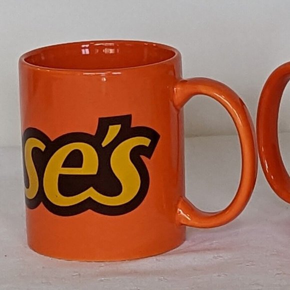 Reese's Peanut Butter Orange Mugs Set of 2 Galerie 12 oz Coffee Tea - Picture 1 of 8